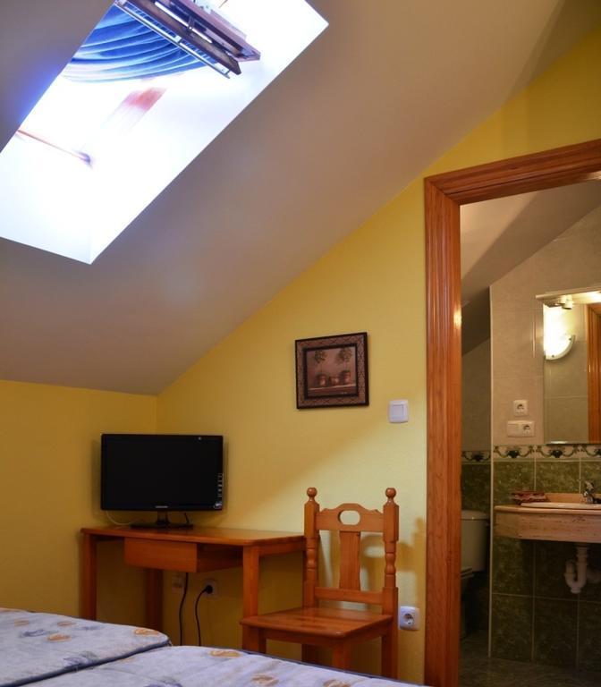Hospedería El Cantio Orena Habitación foto