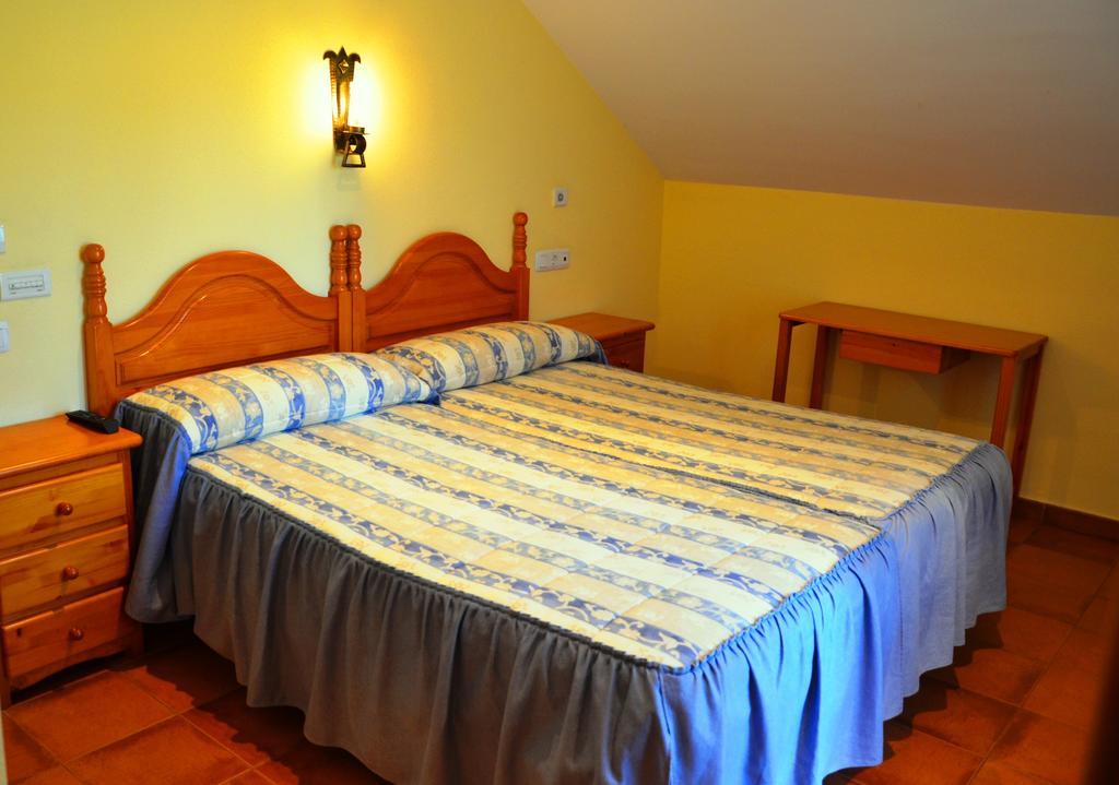 Hospedería El Cantio Orena Habitación foto