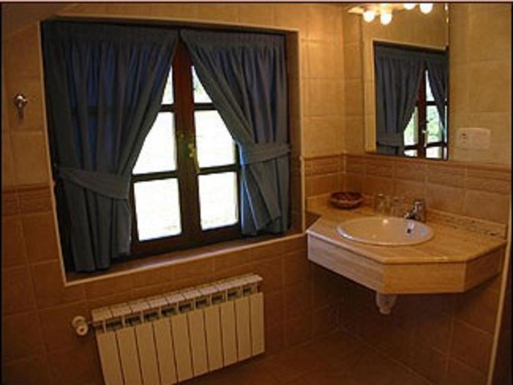 Hospedería El Cantio Orena Habitación foto